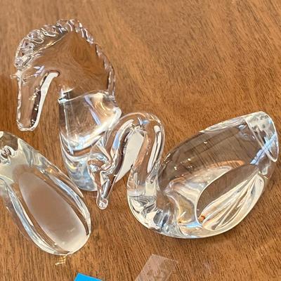 Lot 320 Spode Crystal animals