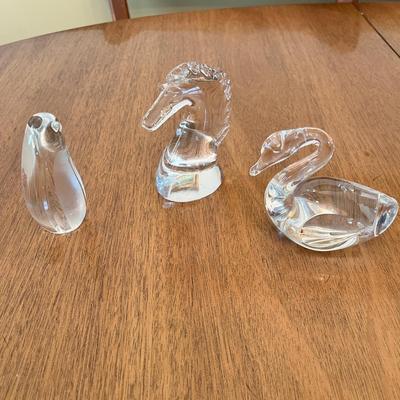 Lot 320 Spode Crystal animals