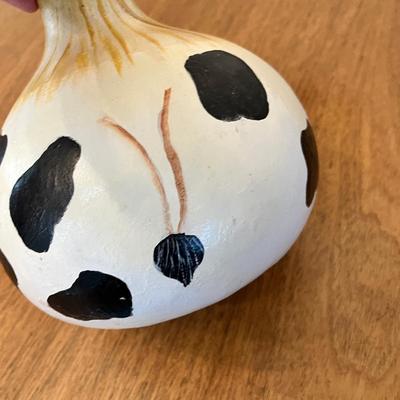 Lot 325 Cow painted gourd