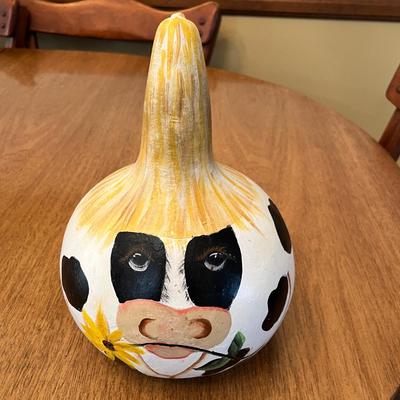 Lot 325 Cow painted gourd