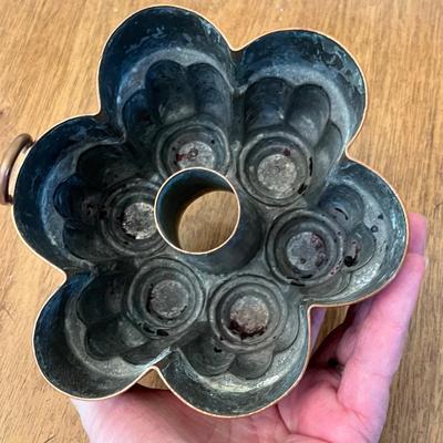 Lot 331 Copper jello mold