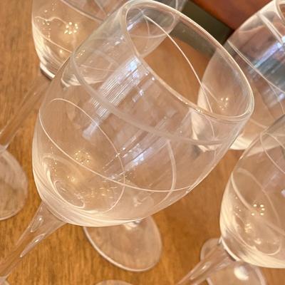 Lot 338 Swirl etched wine glasses