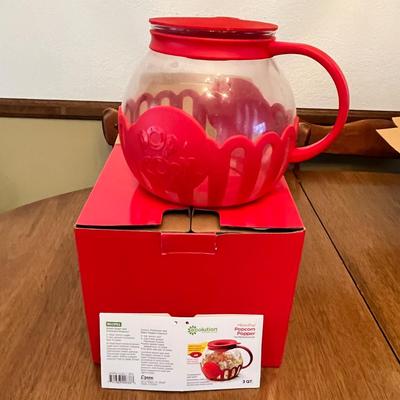 Lot 344 Popcorn popper in box