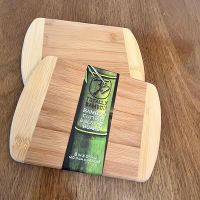 Lot 350 bar sized bamboo cutting boards