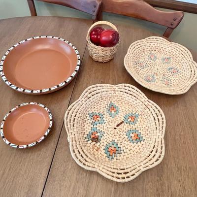 Lot 366 Serving assortment