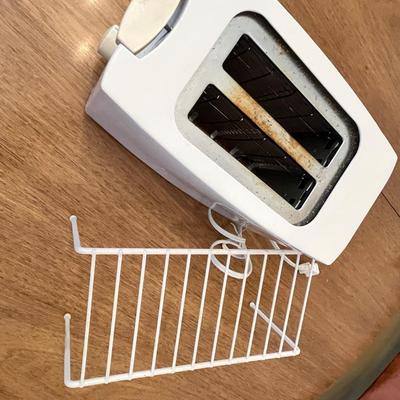 Lot 367 toaster