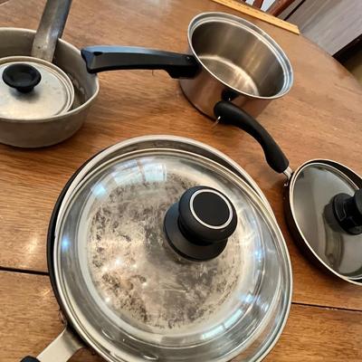 Lot 379 Asst Cookware