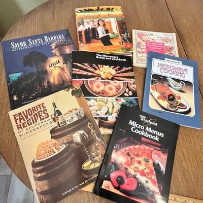 Lot 385 Cooking magazines