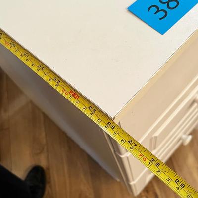 Lot 388 White kitchen cabinet