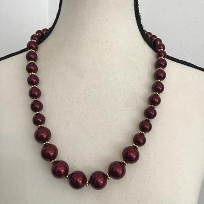 Sale Photo Thumbnail #197: Beautiful, purple, faux, beaded statement necklace. Please see attached photos.