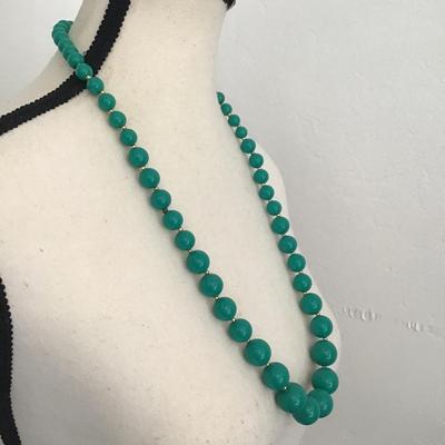 Sale Photo Thumbnail #223: Beautiful green turquoise colored faux beaded fashion necklace please see attached photos