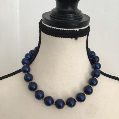 Sale Photo Thumbnail #234: Beautiful, vintage Faux blue beaded choker necklace. Please see attached photos.