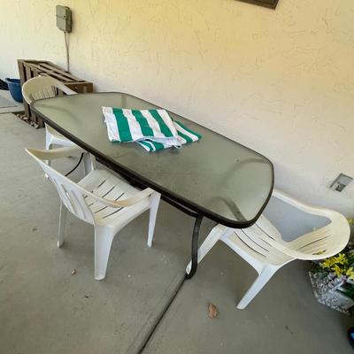 lot 422 Rectangle patio table