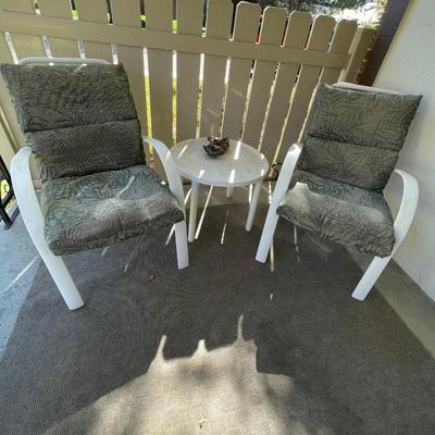 lot 423 Patio set