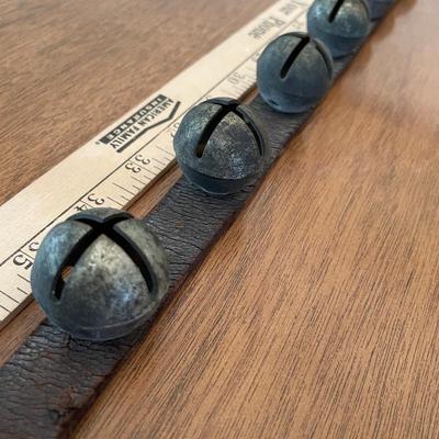 lot 424 Antique jingle bells