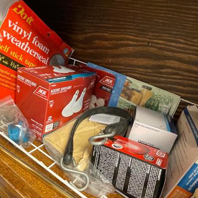 lot 426 House hold supplies