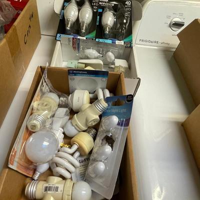 lot 430 light bulbs