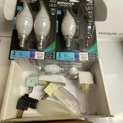 lot 430 light bulbs