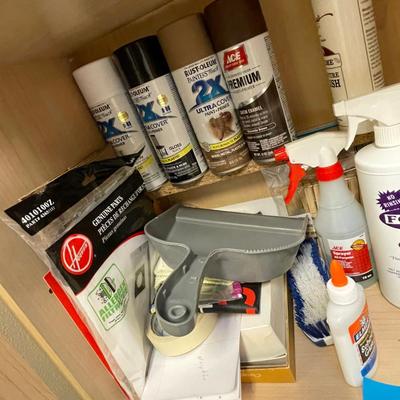 lot 437 Shelf of household items