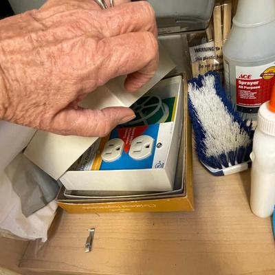 lot 437 Shelf of household items
