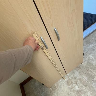 lot 439 Utility cabinet