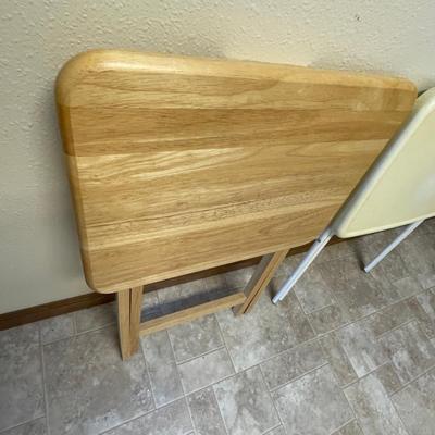 lot 440 TV trays