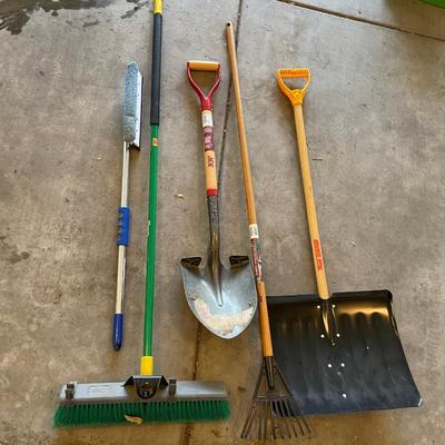 lot 449 Yard tools