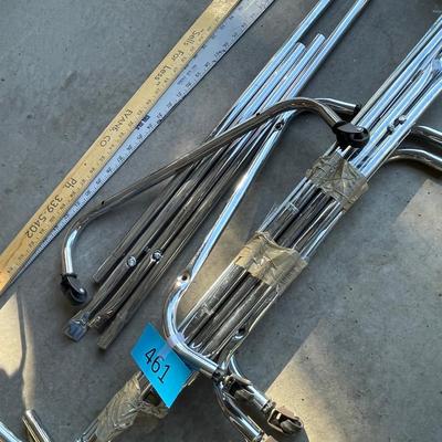 lot 461 Clothes racks