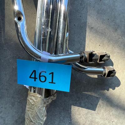 lot 461 Clothes racks