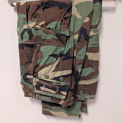 Size Large/Short Camo Pants #24