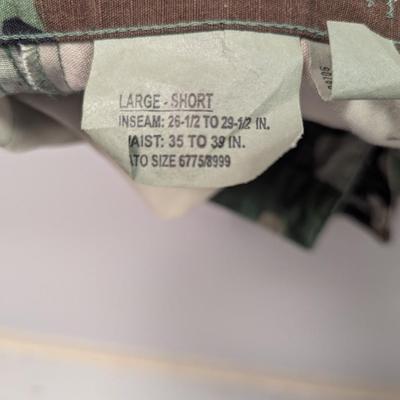 Size Large/Short Camo Pants #24