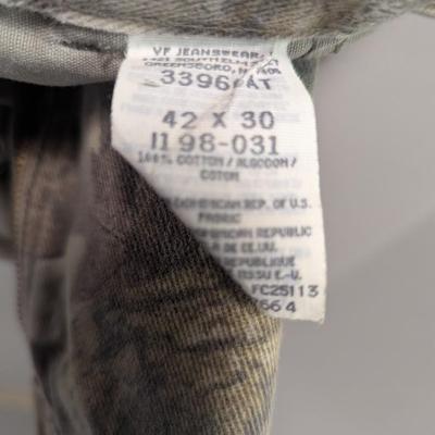 Size 42 x 30 Camo Pants #25