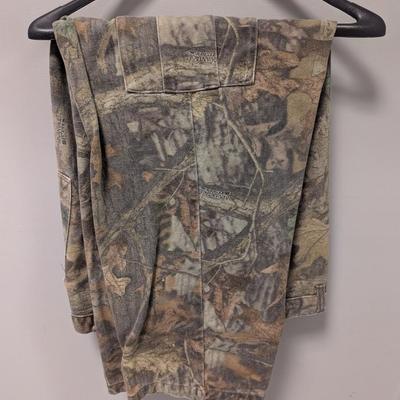 Size 42 x 30 Camo Pants #25