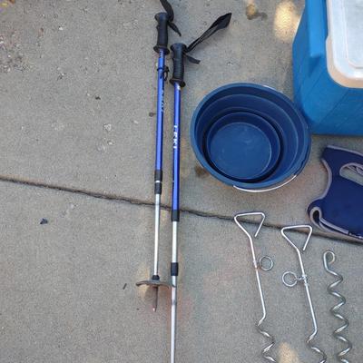 COOLER, ADJUSTABLE WALKING STICKS AND ITEMS FOR FIDO
