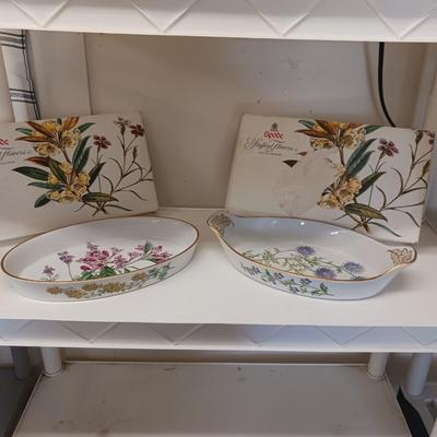 2 SPODE SERVING DISHES