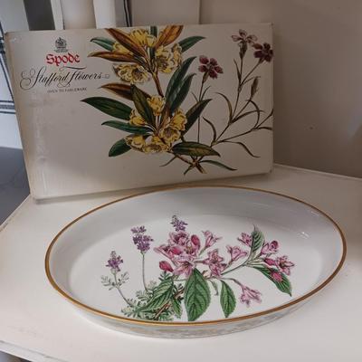 2 SPODE SERVING DISHES