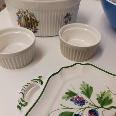 SERVING DISHES