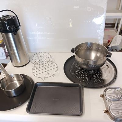MISC KITCHEN ITEMS