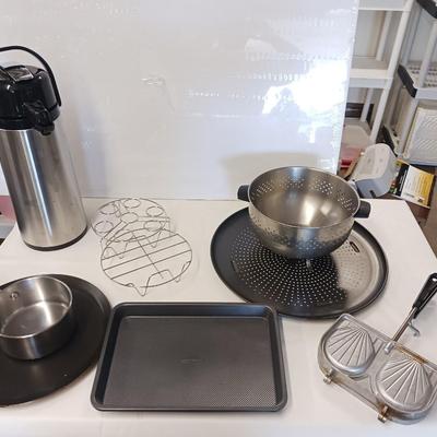 MISC KITCHEN ITEMS