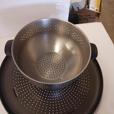 MISC KITCHEN ITEMS