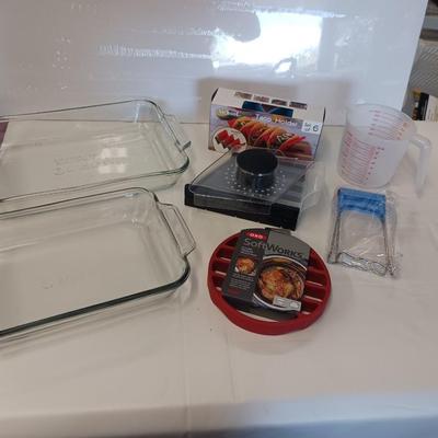 MISC KITCHEN ITEMS