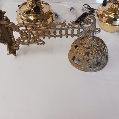 2 MATCHING LAMPS AND A LAMP MOUNT/HOLDER