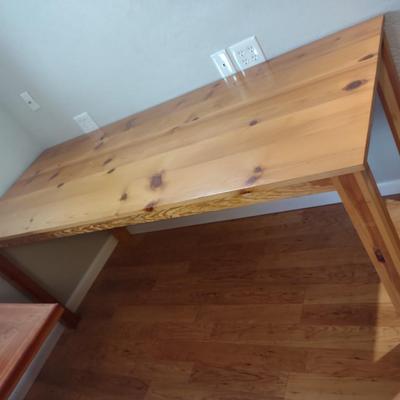 KNOTTY PINE PROJECT TABLE