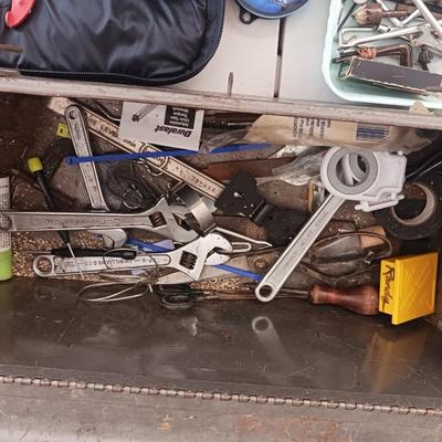 TOOL BOX AND VARIOUS HAND TOOLS