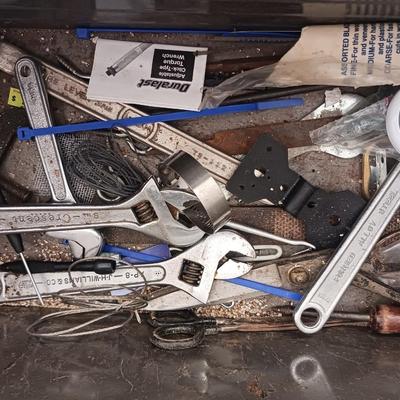 TOOL BOX AND VARIOUS HAND TOOLS