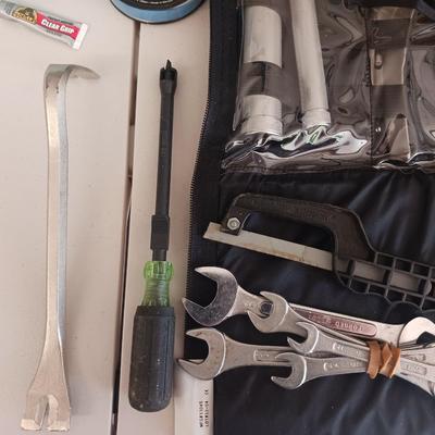 TOOL BOX AND VARIOUS HAND TOOLS