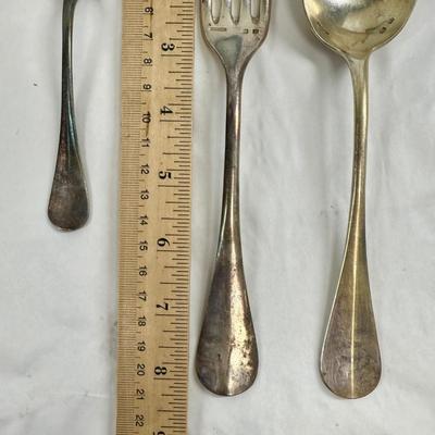 Sale Photo Thumbnail #127: Set includes 12 teaspoons, 12 forks and 11 soup spoons.  Teasons have the “18” mark , means that 12 items were plated with 18g of silver. Forks and soup spoons are marked “84”, means 12 items were plated using 84g of silver.  In original lidded bo