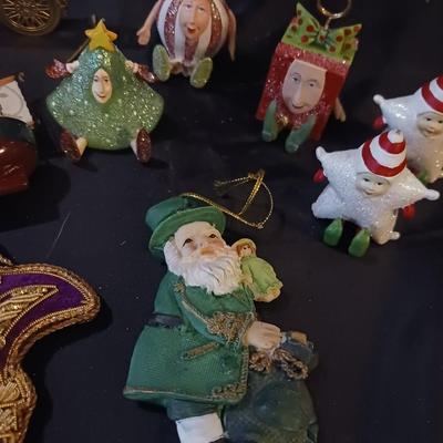 CHRISTMAS ORNAMENTS FROM AROUND THE WORLD