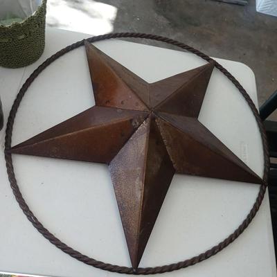 METAL TEXAS STAR, FAUX FLOWER WREATH AND MORE