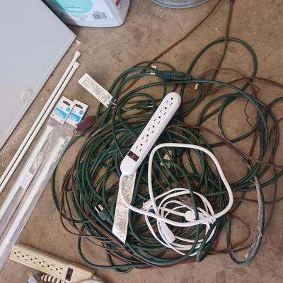 EXTENSION CORDS AND POWER STRIPS